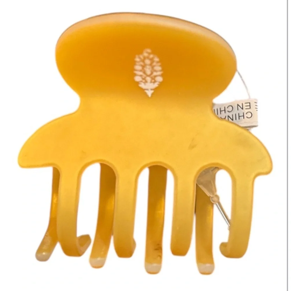 Free People Logo Claw Clip NWT